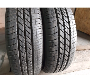 Шини на авто в хорошому стані Good Year Eagle Touring  . . . шириною 195 висотою 65 радіусом R 15 низькі ціни