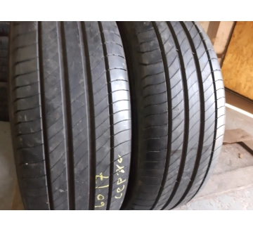 Уживані шини з Європи Michelin Primacy 4 . . 215/60 R 17 Шини на авто в хорошому стані Michelin Primacy 4 . . шириною 215 висотою 60 радіусом R 17 низькі ціни