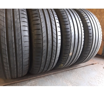Шини на авто в хорошому стані Michelin Latitude Sport 3 /  . шириною 235 висотою 60 радіусом R 18 низькі ціни