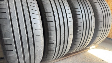Шини на авто в хорошому стані Bridgestone Turanza T005 шириною 225 висотою 50 радіусом R 18 низькі ціни
