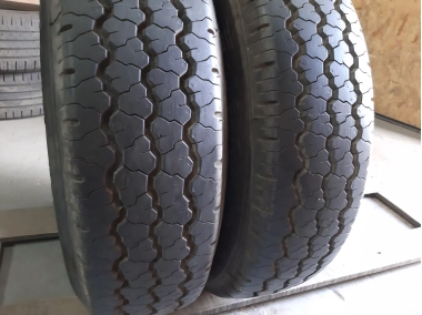 Шини на авто в хорошому стані Bridgestone Dueller H/T 684 .    шириною 205 висотою 70 радіусом R 15 низькі ціни