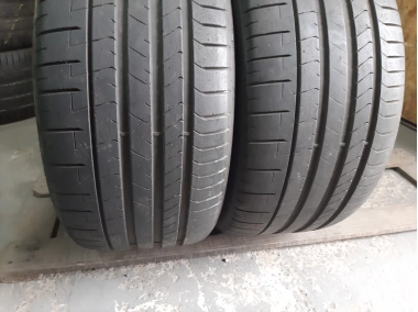 Шини на авто в хорошому стані Pirelli P Zero    шириною 275 висотою 35 радіусом R 19 низькі ціни