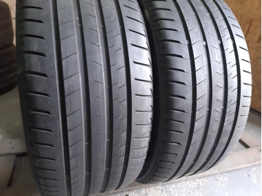 Шини на авто в хорошому стані Bridgestone Alenza 001   .    … шириною 275 висотою 35 радіусом R 21 низькі ціни