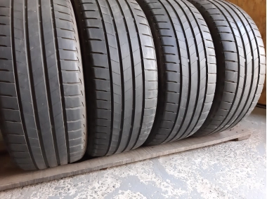 Уживані шини з Європи Bridgestone Turanza T005 215/50 R 17 Шини на авто в хорошому стані Bridgestone Turanza T005 шириною 215 висотою 50 радіусом R 17 низькі ціни