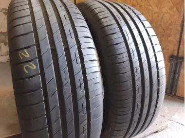 Шини на авто в хорошому стані Good Year Efficient Grip Performance.    шириною 225 висотою 55 радіусом R 17 низькі ціни