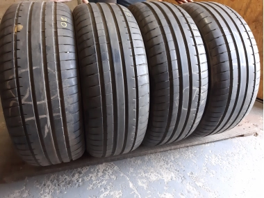 Шини на авто в хорошому стані Dunlop Sport Maxx RT 2  шириною 225 висотою 55 радіусом R 17 низькі ціни