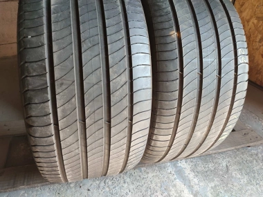 Уживані шини з Європи Michelin E Primacy 275/35 R 20 Шини на авто в хорошому стані Michelin E Primacy шириною 275 висотою 35 радіусом R 20 низькі ціни