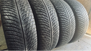 Уживані шини з Європи Michelin Pilot Alpin 5 SUV … 225/60 R 18 Шини на авто в хорошому стані Michelin Pilot Alpin 5 SUV … шириною 225 висотою 60 радіусом R 18 низькі ціни