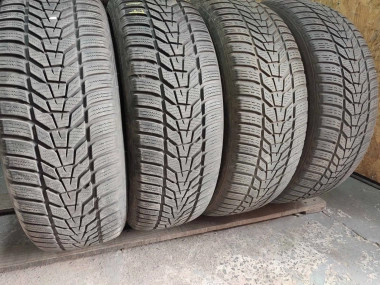 Уживані шини з Європи Hankook Winter I Cept Evo 3 . . 225/60 R 17 Шини на авто в хорошому стані Hankook Winter I Cept Evo 3 . . шириною 225 висотою 60 радіусом R 17 низькі ціни