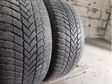 Шини на авто в хорошому стані Bridgestone Blizzak LM-005         . шириною 255 висотою 50 радіусом R 19 низькі ціни