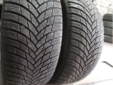 Шини на авто в хорошому стані Firestone Winterhawk 4 шириною 225 висотою 50 радіусом R 17 низькі ціни