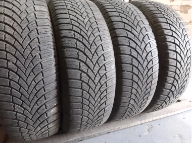 Шини на авто в хорошому стані Bridgestone Blizzak LM 005  . шириною 205 висотою 65 радіусом R 16 низькі ціни