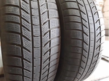 Уживані шини з Європи Continental Winter Contact TS 870P . . 215/65 R 16 Шини на авто в хорошому стані Continental Winter Contact TS 870P . . шириною 215 висотою 65 радіусом R 16 низькі ціни