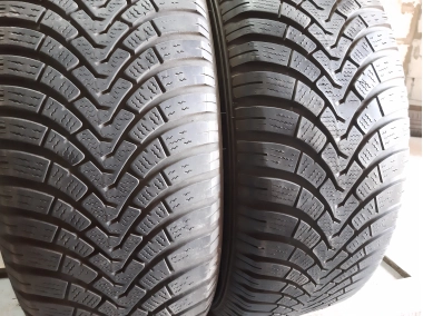 Уживані шини з Європи Falken Eurowinter HS 01 215/60 R 16 Шини на авто в хорошому стані Falken Eurowinter HS 01 шириною 215 висотою 60 радіусом R 16 низькі ціни
