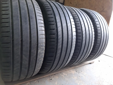 Шини на авто в хорошому стані Michelin Latitude Sport 3 .    шириною 275 висотою 45 радіусом R 20 низькі ціни