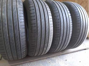 Уживані шини з Європи Kleber Dynaxer HP4 215/60 R 16 Шини на авто в хорошому стані Kleber Dynaxer HP4 шириною 215 висотою 60 радіусом R 16 низькі ціни