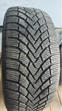 Шини на авто в хорошому стані Continental ContiWinterContact TS850 шириною 215 висотою 55 радіусом R 16 низькі ціни