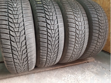 Шини на авто в хорошому стані Hankook Winter I Cept Evo 3     .  / шириною 225 висотою 60 радіусом R 17 низькі ціни