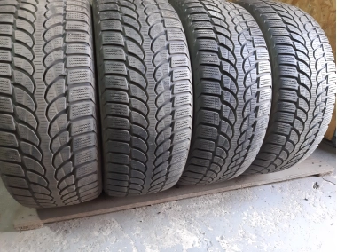 Шини на авто в хорошому стані Bridgestone Blizzak LM-32   …   . шириною 235 висотою 50 радіусом R 18 низькі ціни