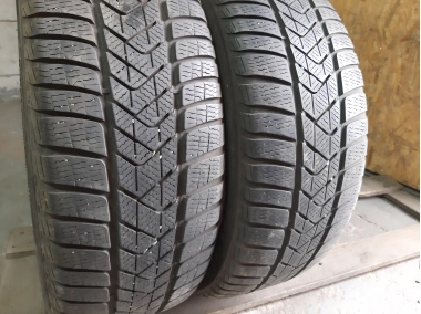 Шини на авто в хорошому стані Pirelli Sottozero 3     шириною 225 висотою 45 радіусом R 18 низькі ціни