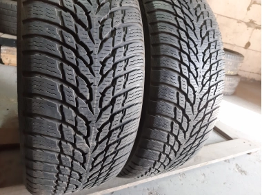 Уживані шини з Європи Nokian WR Snow Proof 215/60 R 16 Шини на авто в хорошому стані Nokian WR Snow Proof шириною 215 висотою 60 радіусом R 16 низькі ціни