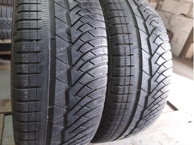 Шини на авто в хорошому стані Michelin Pilot Alpin PA4  .  . шириною 235 висотою 45 радіусом R 18 низькі ціни