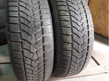 Шини на авто в хорошому стані Dunlop Winter Sport 5 Suv       шириною 235 висотою 65 радіусом R 17 низькі ціни