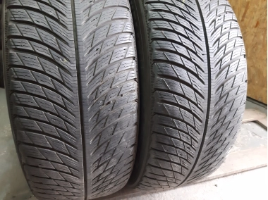 Уживані шини з Європи Michelin Pilot Alpin 5 235/55 R 17 Шини на авто в хорошому стані Michelin Pilot Alpin 5 шириною 235 висотою 55 радіусом R 17 низькі ціни