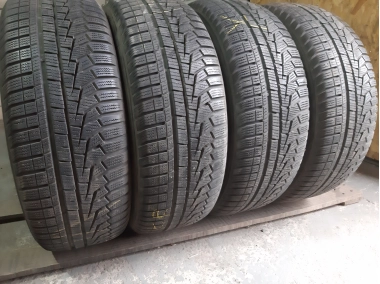 Шини на авто в хорошому стані Hankook Winter I Cept evo 2    шириною 215 висотою 60 радіусом R 16 низькі ціни