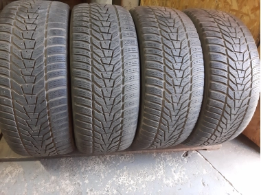 Шини на авто в хорошому стані Hankook Winter i*Cept evo 3   … шириною 245 висотою 45 радіусом R 19 низькі ціни