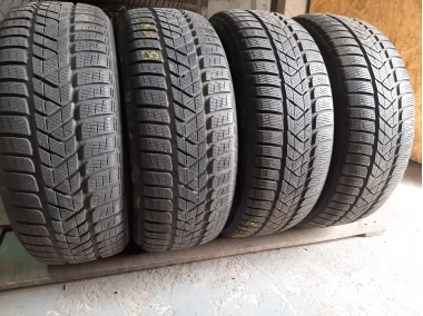 Шини на авто в хорошому стані Pireli Sottozero 3       / шириною 215 висотою 55 радіусом R 17 низькі ціни