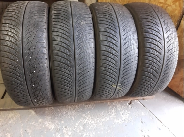Шини на авто в хорошому стані Michelin Pilot Alpin 5    . шириною 225 висотою 55 радіусом R 18 низькі ціни