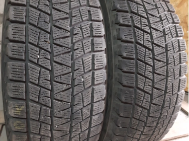 Шини на авто в хорошому стані Bridgestone Blizzak DM-V1   . шириною 225 висотою 65 радіусом R 17 низькі ціни