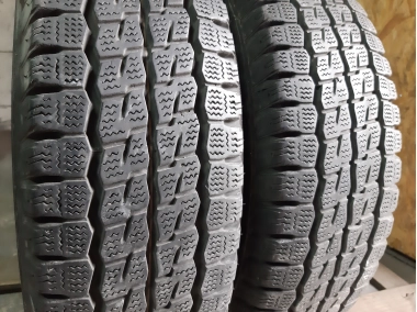 Шини на авто в хорошому стані Firestone VanHawk Winter шириною 205 висотою 75 радіусом R 16C низькі ціни