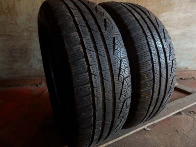 Шини на авто в хорошому стані Pirelli Sottozero Winter 240 шириною 245 висотою 55 радіусом R 17 низькі ціни