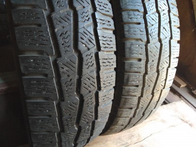 Шини на авто в хорошому стані Michelin Agilis Alpin шириною 185 висотою 75 радіусом R 16C низькі ціни