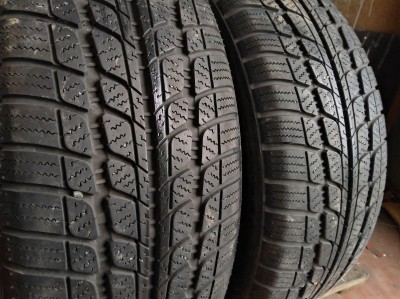 Шини на авто в хорошому стані Fortuna Winter шириною 215 висотою 55 радіусом R 18 низькі ціни