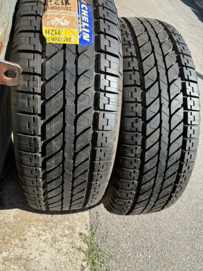 Уживані шини з Європи Michelin Synchrone 4*4 265/70 R 16 Шини на авто в хорошому стані Michelin Synchrone 4*4 шириною 265 висотою 70 радіусом R 16 низькі ціни