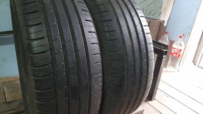 Шини на авто в хорошому стані Kumho Ecsta HS 51 шириною 235 висотою 60 радіусом R 16 низькі ціни