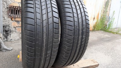 Шини на авто в хорошому стані Bridgestone Turanza T005 шириною 205 висотою 65 радіусом R 15 низькі ціни