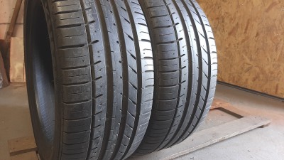Шини на авто в хорошому стані Kumho EcstaLeSport шириною 245 висотою 45 радіусом R 18 низькі ціни