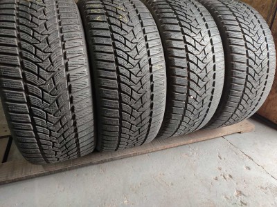 Уживані шини з Європи Dunlop Winter Sport 5 225/40 R 18 Шини на авто в хорошому стані Dunlop Winter Sport 5 шириною 225 висотою 40 радіусом R 18 низькі ціни