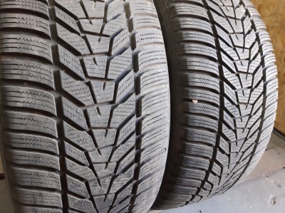 Уживані шини з Європи Hankook Winter I cept evo 3 255/45 R 18 Шини на авто в хорошому стані Hankook Winter I cept evo 3 шириною 255 висотою 45 радіусом R 18 низькі ціни