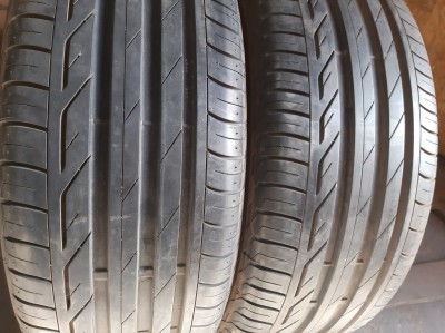 Шини на авто в хорошому стані Bridgestone Turanza T001  шириною 225 висотою 60 радіусом R 16 низькі ціни