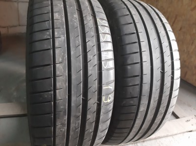 Шини на авто в хорошому стані Michelin Pilot Sport 4 шириною 225 висотою 45 радіусом R 19 низькі ціни