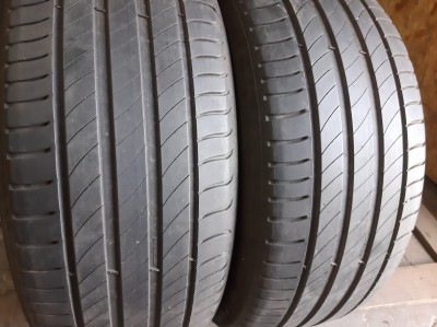 Шини на авто в хорошому стані Michelin Primacy 4    шириною 225 висотою 45 радіусом R 17 низькі ціни