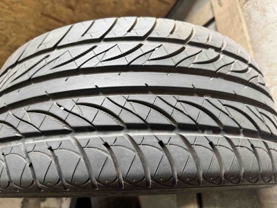 Шини на авто в хорошому стані Blackhawk Street-H шириною 235 висотою 45 радіусом R 17 низькі ціни