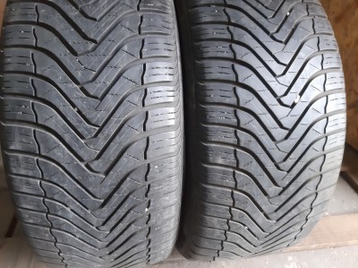 Шини на авто в хорошому стані Gripmax Suregrip AS шириною 235 висотою 50 радіусом R 17 низькі ціни