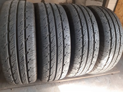 Уживані шини з Європи Uniroyal Rain Max 2 … 205/65 R 15C Шини на авто в хорошому стані Uniroyal Rain Max 2 … шириною 205 висотою 65 радіусом R 15C низькі ціни
