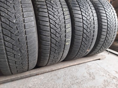 Уживані шини з Європи Dunlop WinterSport 5 235/45 R 17 Шини на авто в хорошому стані Dunlop WinterSport 5 шириною 235 висотою 45 радіусом R 17 низькі ціни